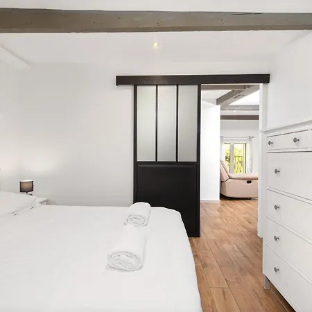 Garavan - 3 Pieces 公寓 *